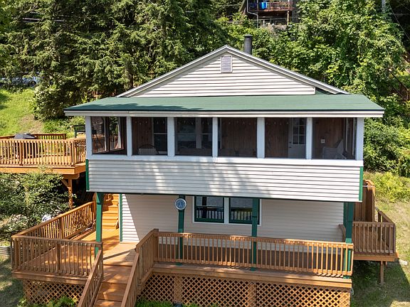 3rd image of 119 N Copeland Pond Way