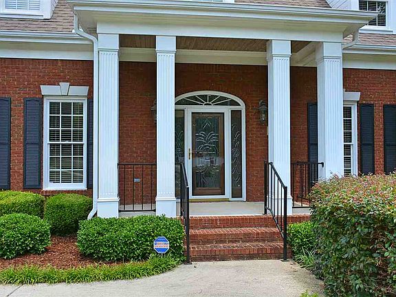 3rd image of 3100 Haver Hill Ln SE