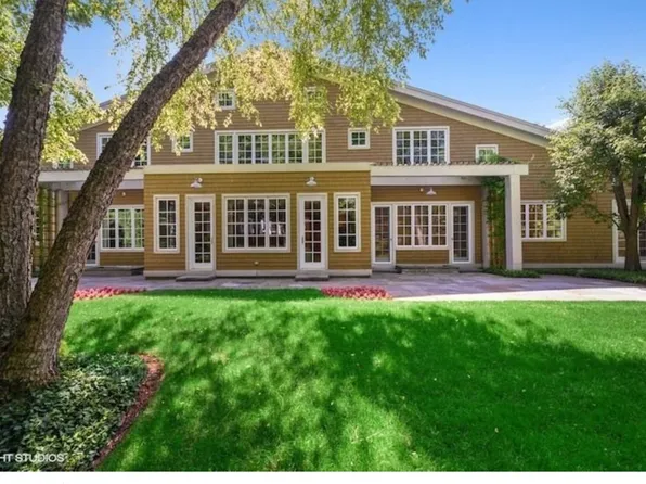 4 Indian Hill Rd, Winnetka, IL 60093
