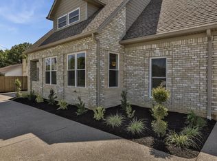 9303 Aiken Rd, Louisville, KY 40245