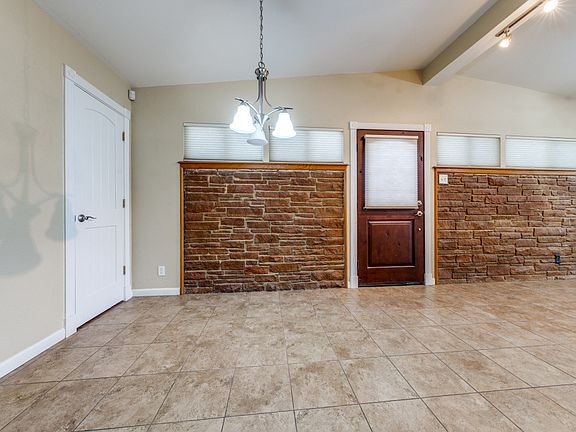 5th image of 510 Wayside Dr