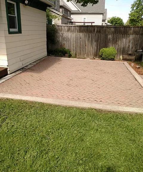 245 Whittier Ave — Photo 3