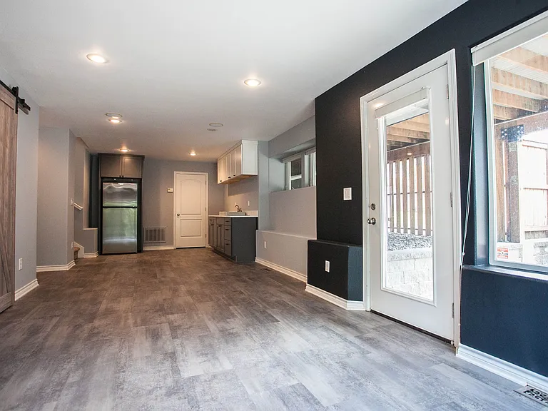 154 Palos Verdes — Photo 24