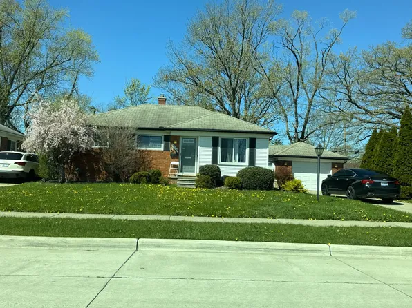 23349 Roxana Ave, Eastpointe, MI 48021