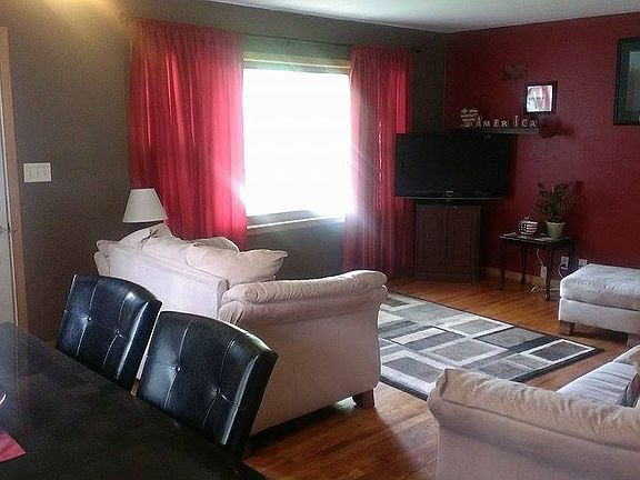 4th image of 5610 Glade St