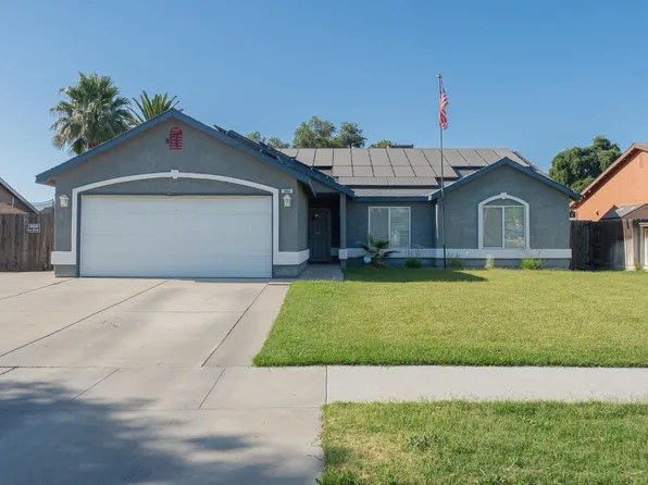 980 Yosemite Dr, Lemoore, CA 93245