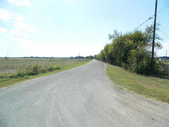 4th image of 1998 Ozro Rd