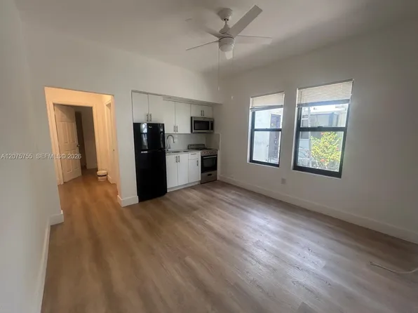 2000 Monroe St, Hollywood, FL
