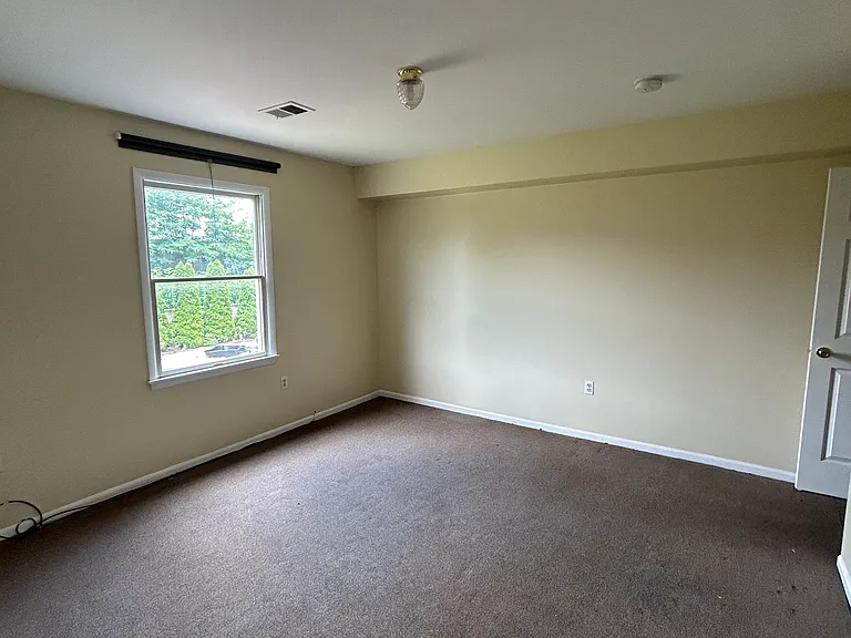 30 Elm Ct #1 — Photo 7