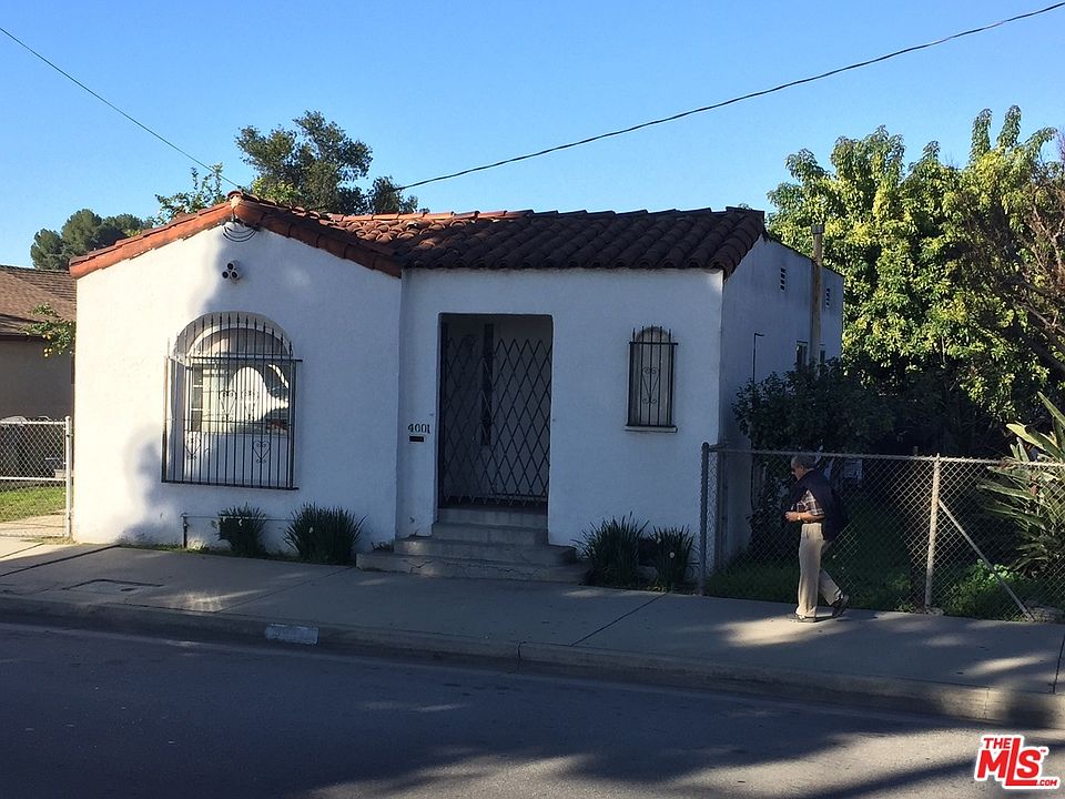 2nd image of 4001 Peck Rd