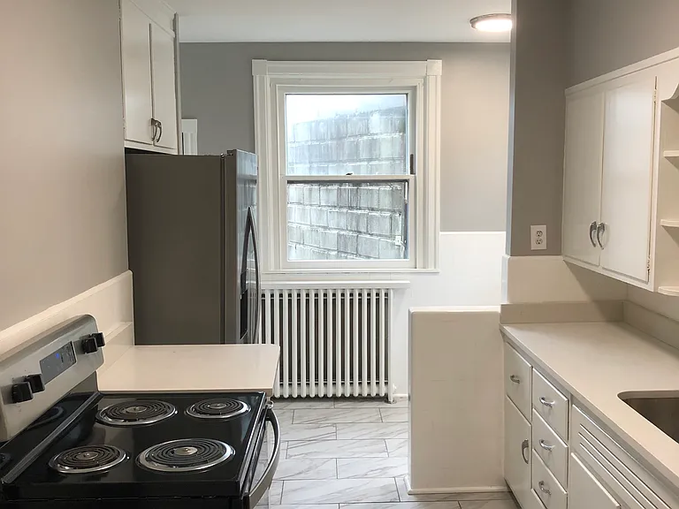 901 W 21st St #1 — Photo 4