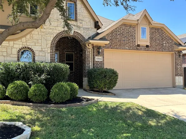 8304 Spitfire Trl, Aubrey, TX 76227
