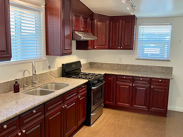 220 E Hellman Ave — Photo 10