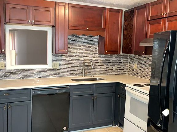 2nd image of 1962 Patterson Cir