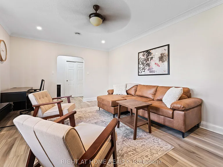 47 Marshall Ave — Photo 8