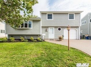 3017 Lee Pl, Bellmore, NY 11710
