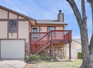 818 N Sumac Rd, Derby, KS 67037