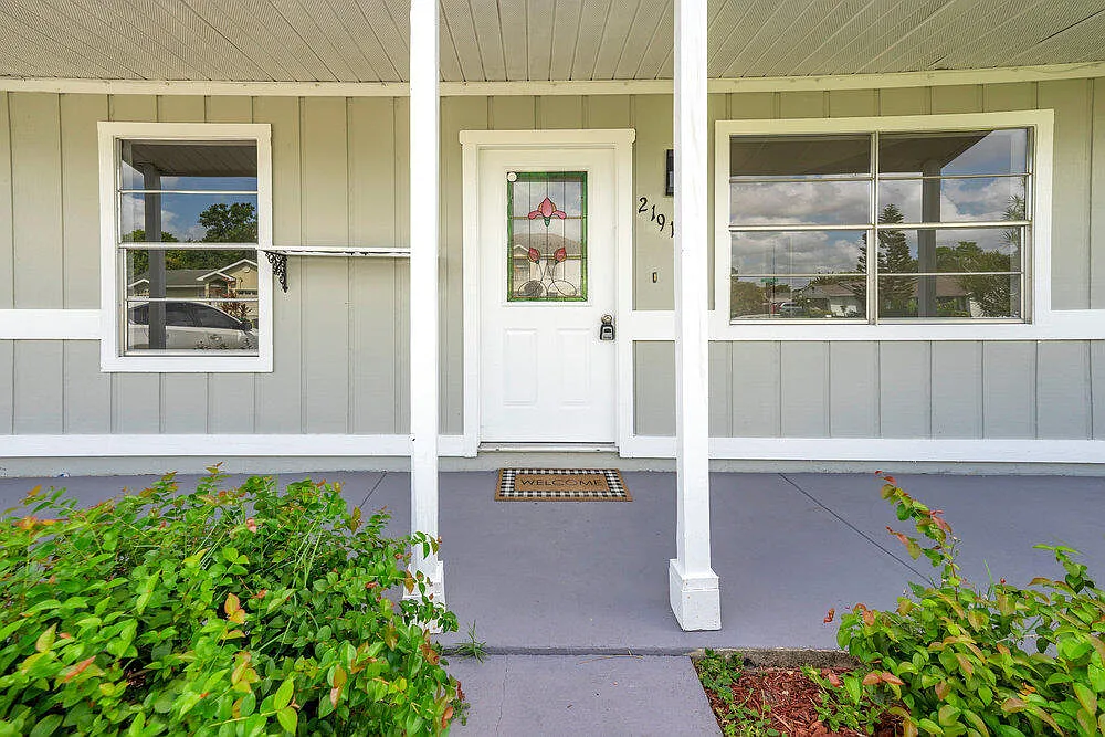 2 bed, 2.0 bath, 925 sqft, $2,305 — Photo 2
