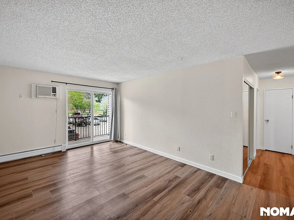 1250 Golden Cir #212