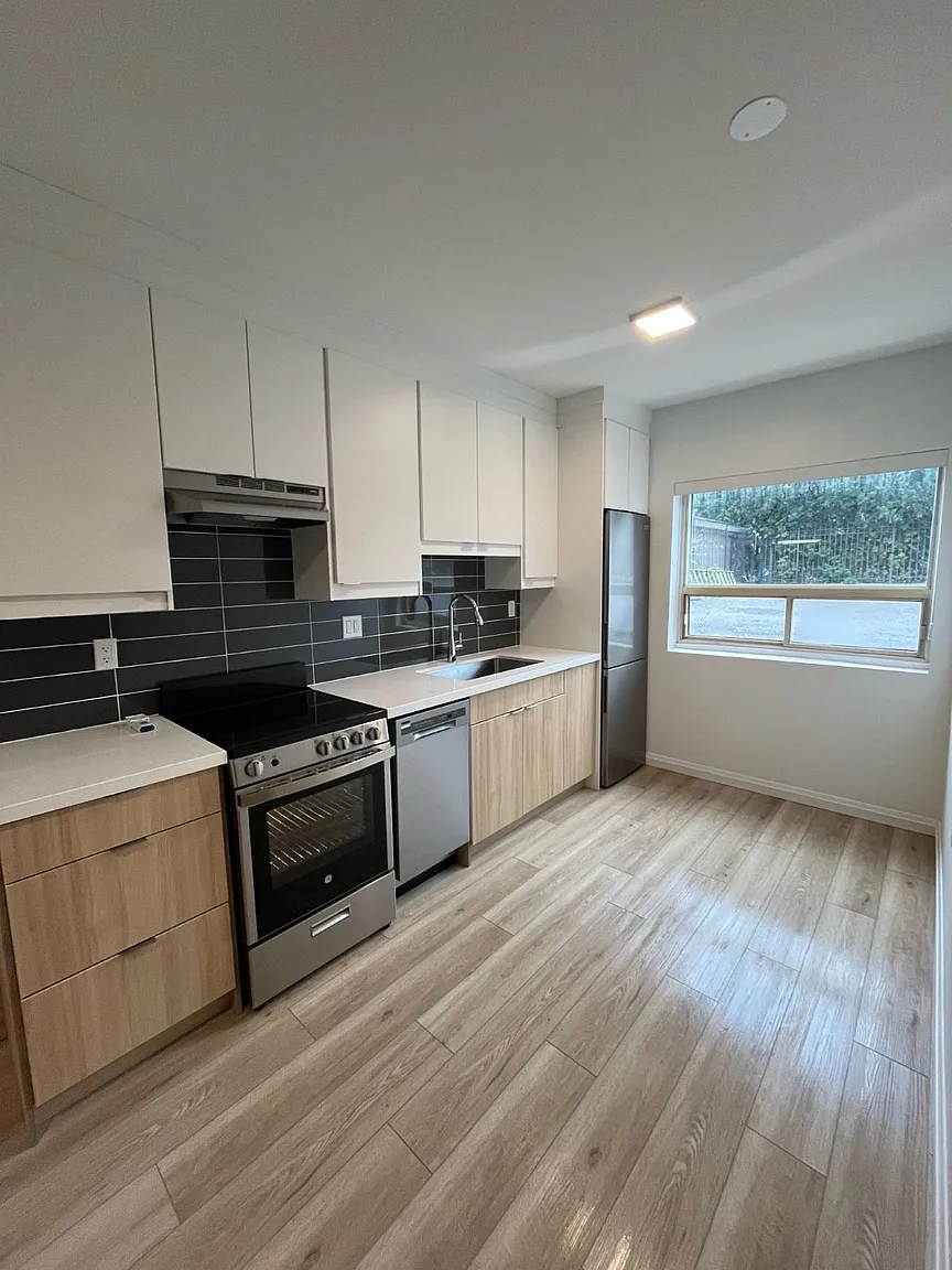 478 Caledonia Rd #301 photo 1
