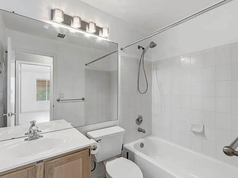 11820 S 45th St — Photo 21