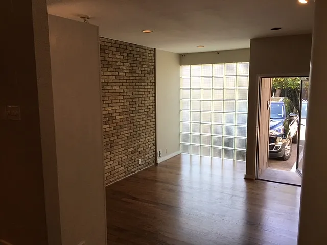 4241 Buena Vista St #15 — Photo 9