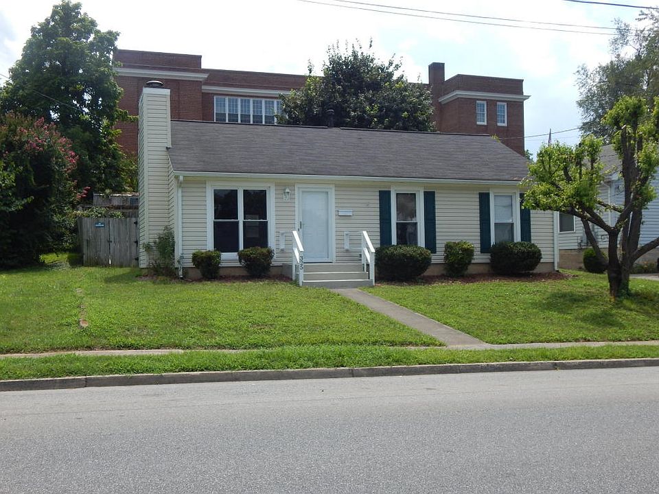 1st image of 325 E Cleveland Ave