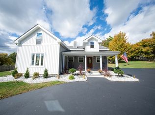 293 Brookfield Rd, Brimfield, MA 01010
