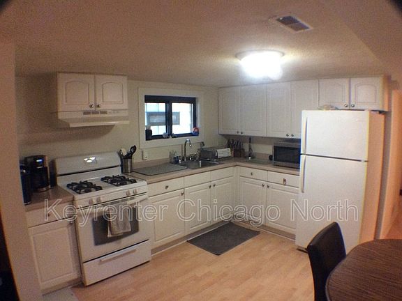 2nd image of 2652 W Homer St