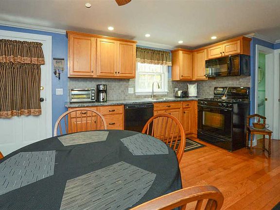 5th image of 37 Boulder Dr #37
