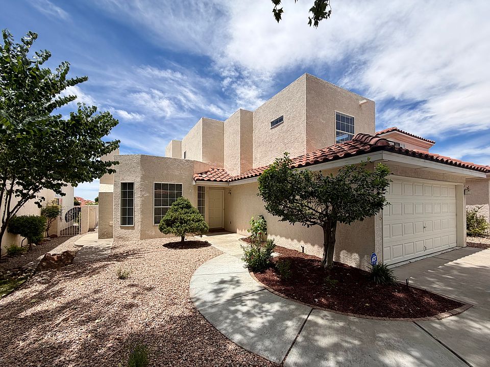 1st image of 6125 Rosetree Pl NE