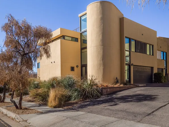 9311 Hilton Ave NE, Albuquerque, NM 87111
