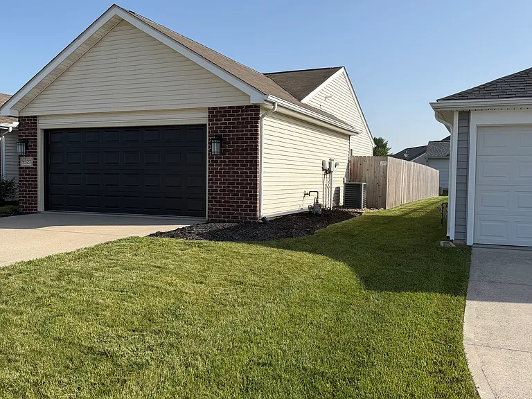 9527 Acacia Psge — Photo 42