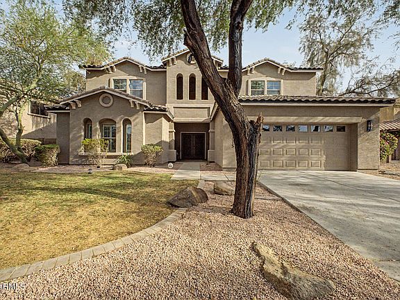 2nd image of 3015 E PACKARD Drive