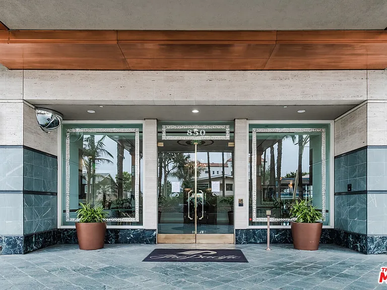 850 E Ocean Blvd #801 — Photo 19