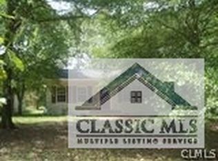 211 3rd St, Colbert, GA 30628