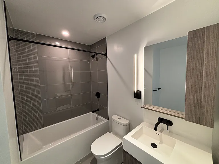 117 Broadway Ave — Photo 27