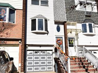 9 Mimosa Ln, Staten Island, NY 10312