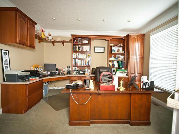 5th image of 6441 Spinnaker Dr