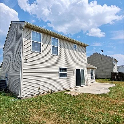 3rd image of 5413 Fairford Ct