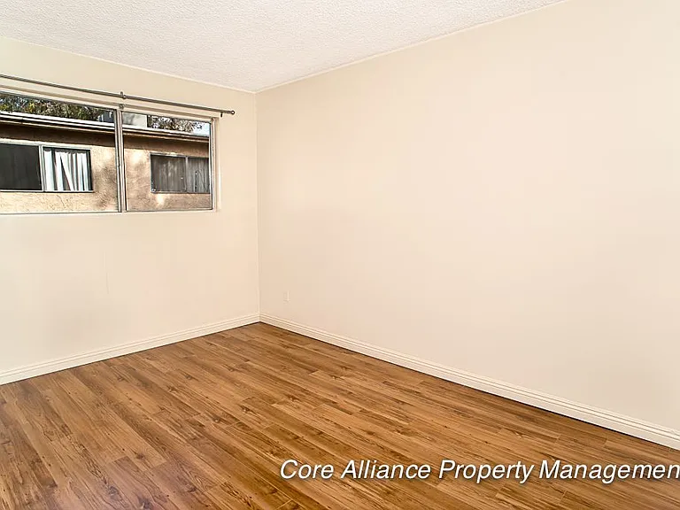 17151 Roscoe Blvd #18 — Photo 15