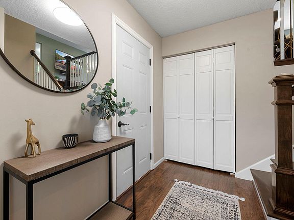 2nd image of 10517 Aquila Ave S