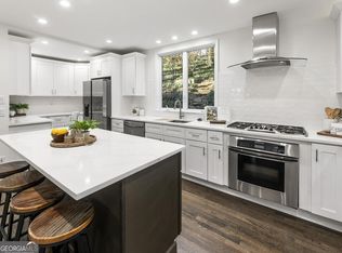 1090 McConnell Dr, Decatur, GA 30033