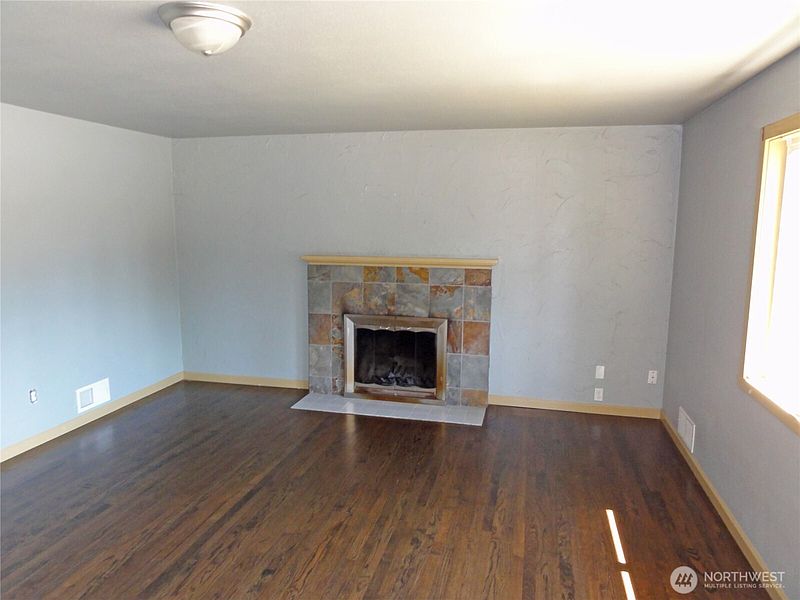 5th image of 1101 S 72nd Street