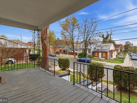 2nd image of 4705 Eads St NE