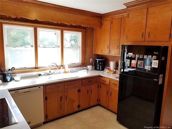 5th image of 101 Curles Cir