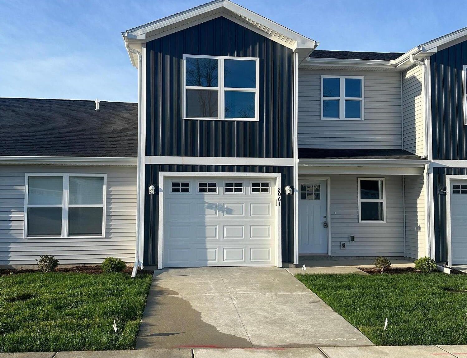 2076 Lion Gate Dr, Portage, MI 49024 | Zillow