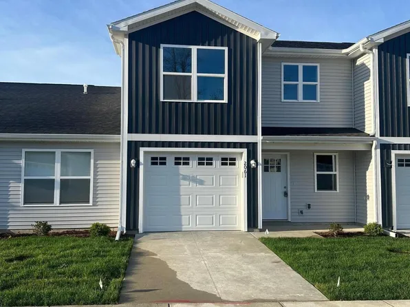 2061 Black Bear Dr, Portage, MI 49024