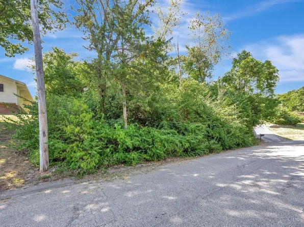 129 W Fairway Dr, Hamilton, OH 45013