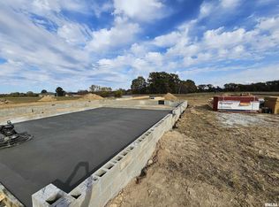 18366 N Jefferson Field Ln, Mount Vernon, IL 62864